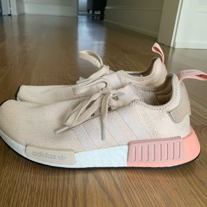 women’s pink adida nmd r1s size 7.5